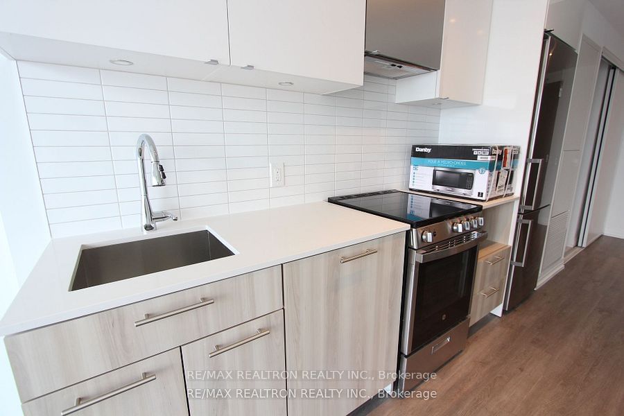 251 Jarvis St, unit 3612 for rent