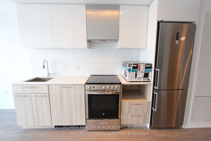 251 Jarvis St, unit 3612 for rent