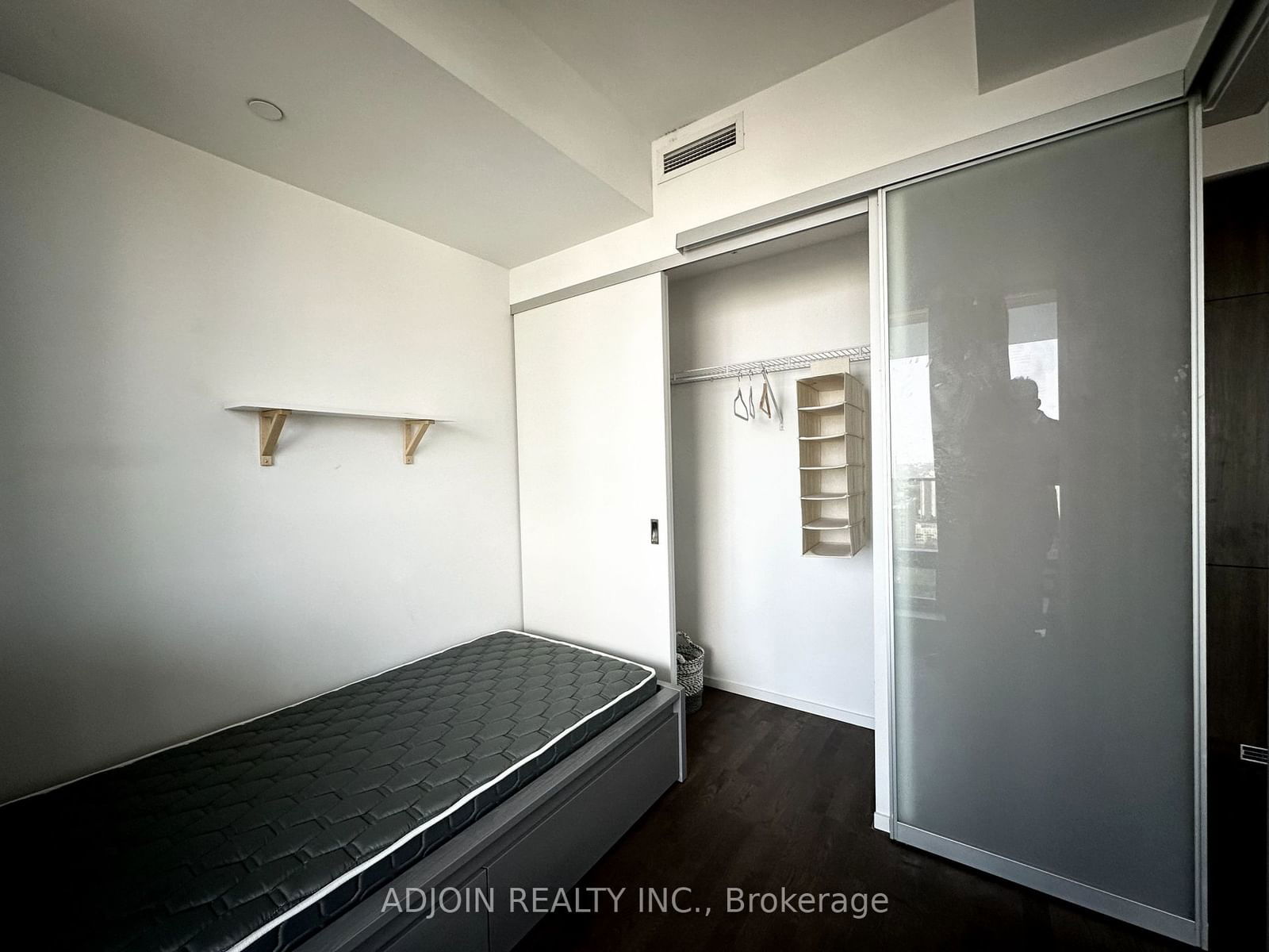 5 St Joseph St, unit 3710 for rent - image #6