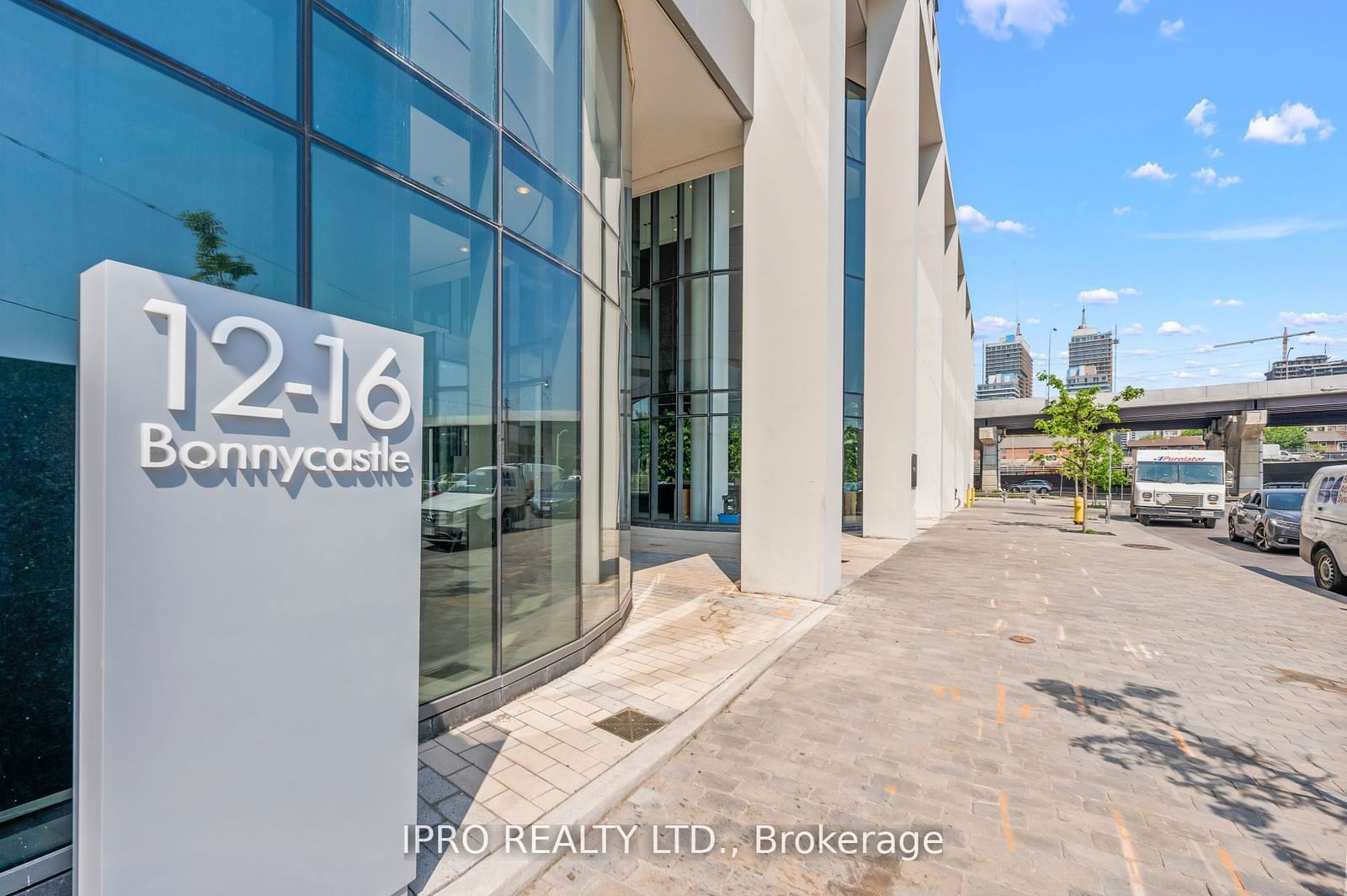 16 Bonnycastle St, unit 1807 for rent - image #2