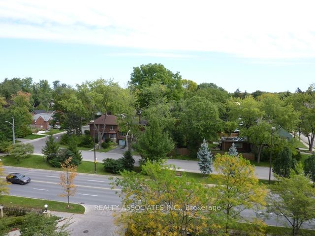 Kingsdale Condos, North York, Toronto