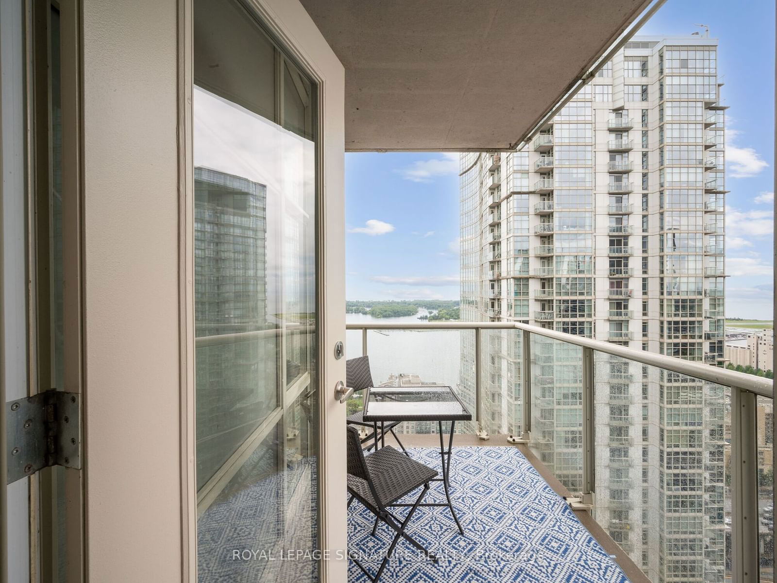 10 Navy Wharf Crt, unit 4509 for rent