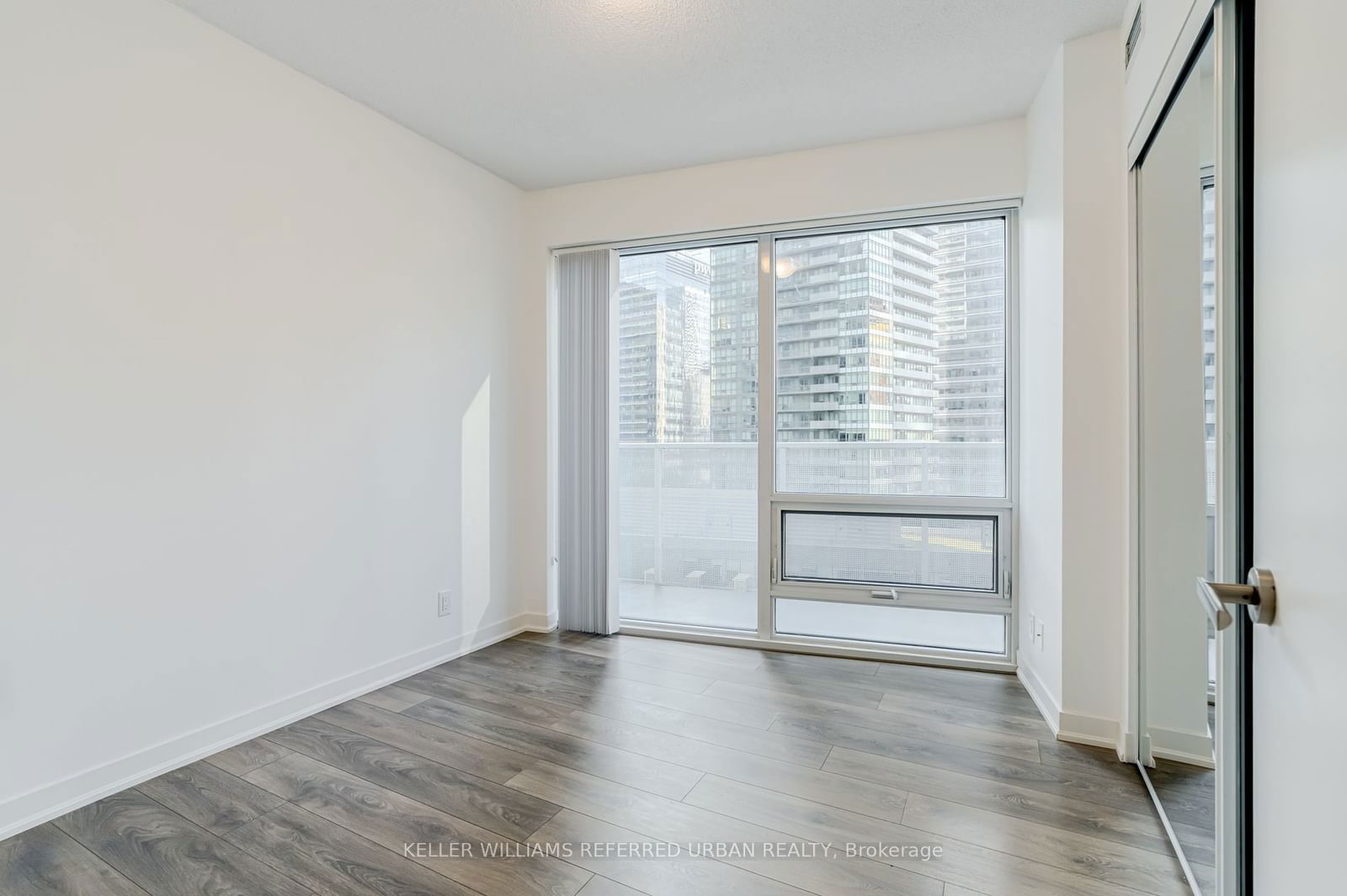 100 Harbour St, unit 1604 for sale - image #12