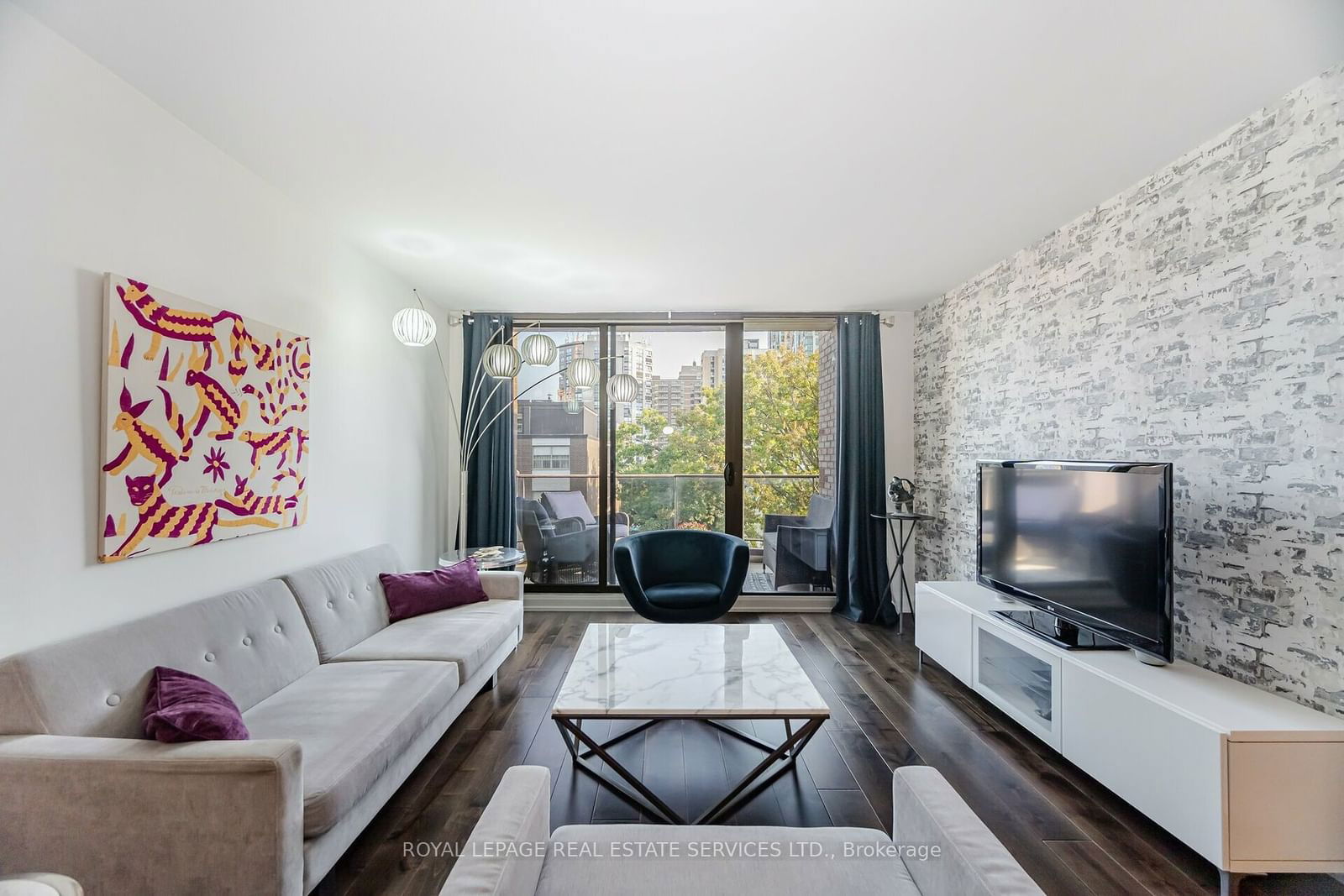 350 Lonsdale Rd, unit 607 for sale - image #16