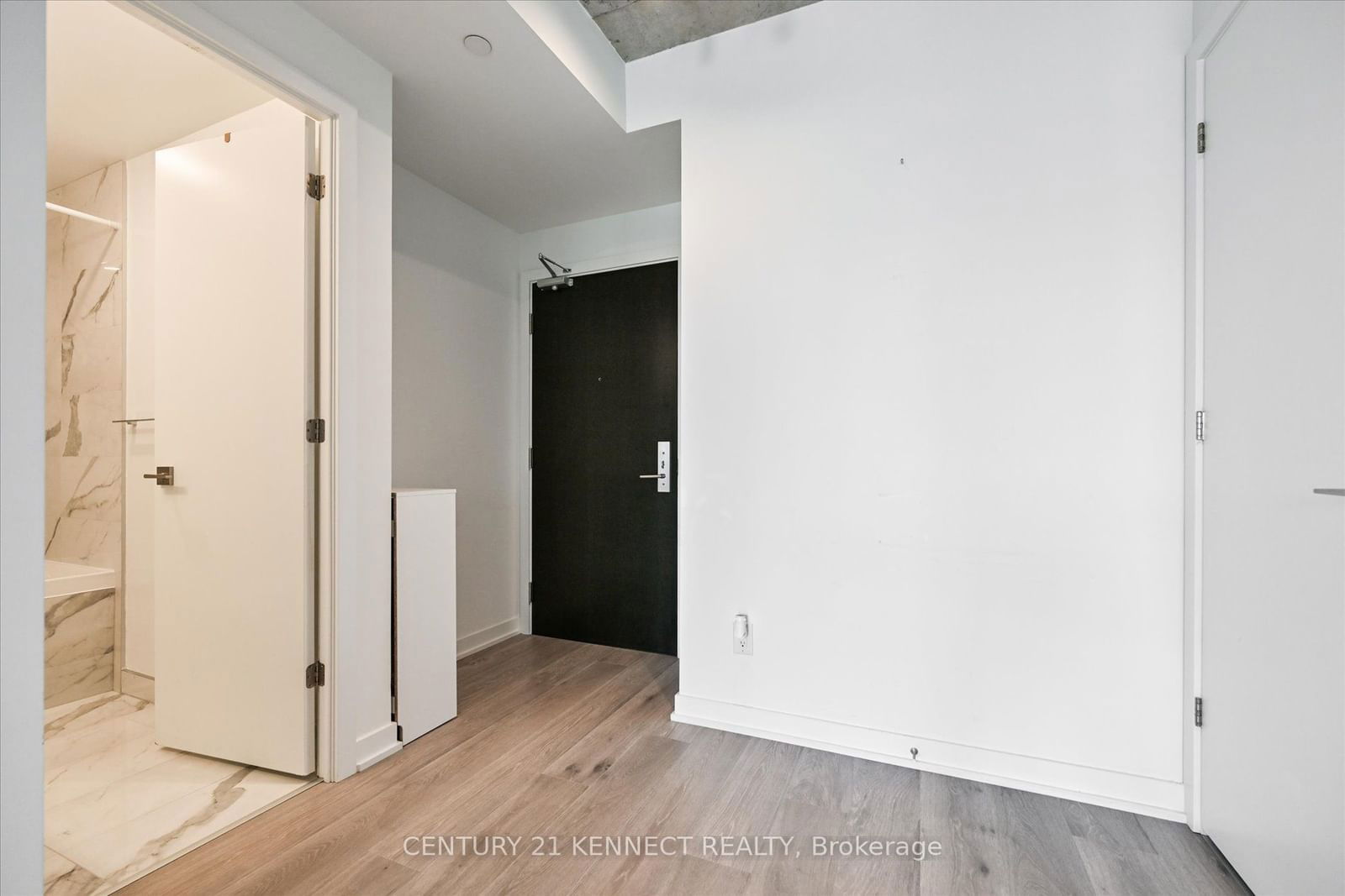 55 Ontario St, unit 1310 for sale - image #5