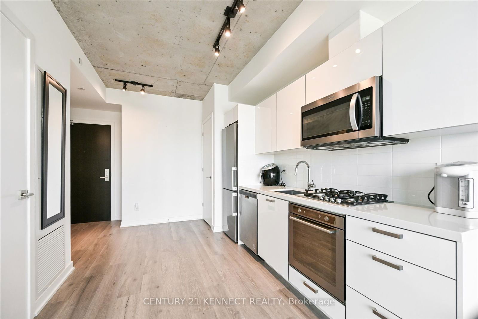 55 Ontario St, unit 1310 for sale - image #8