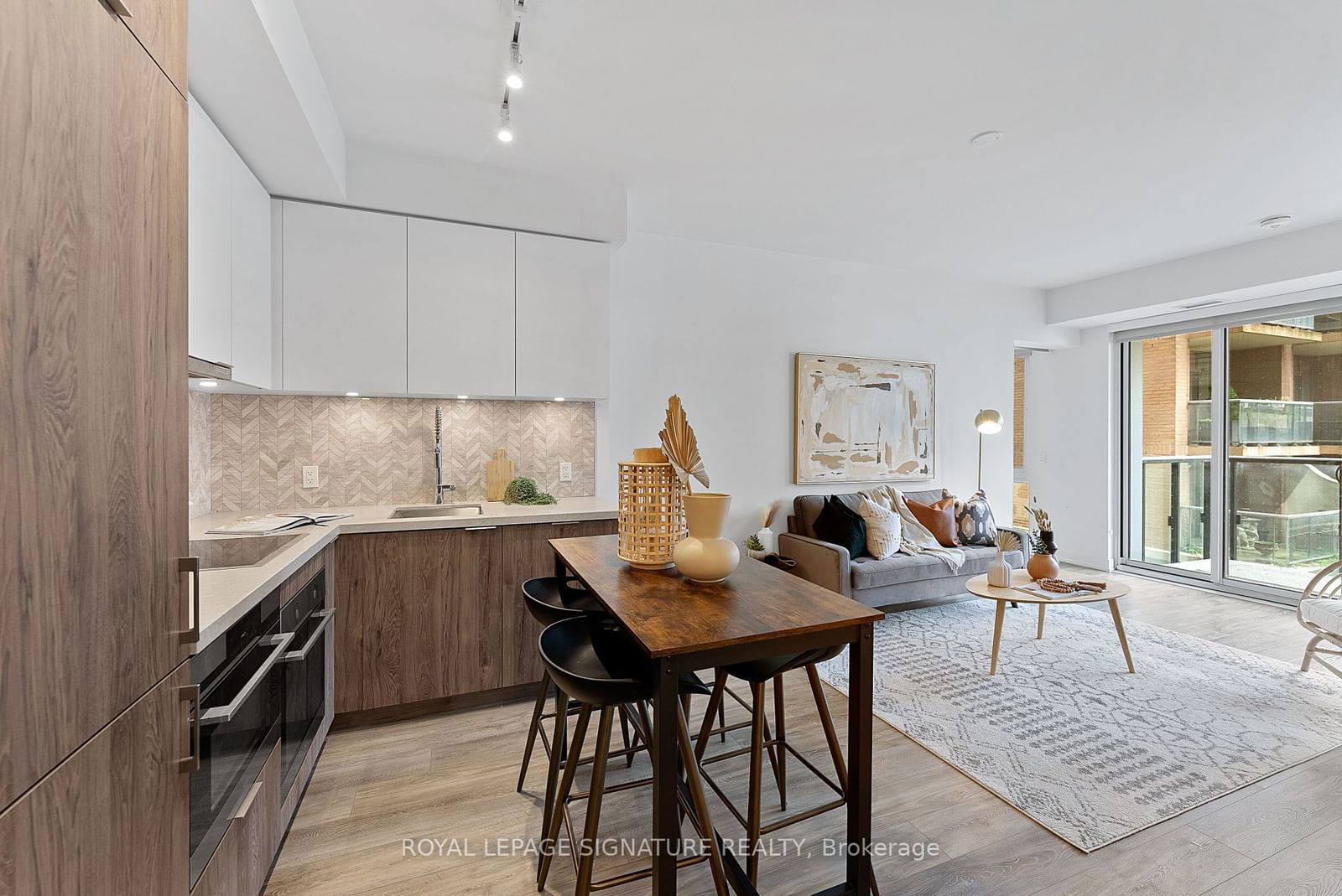 158 Front St E, unit 310 for sale - image #5