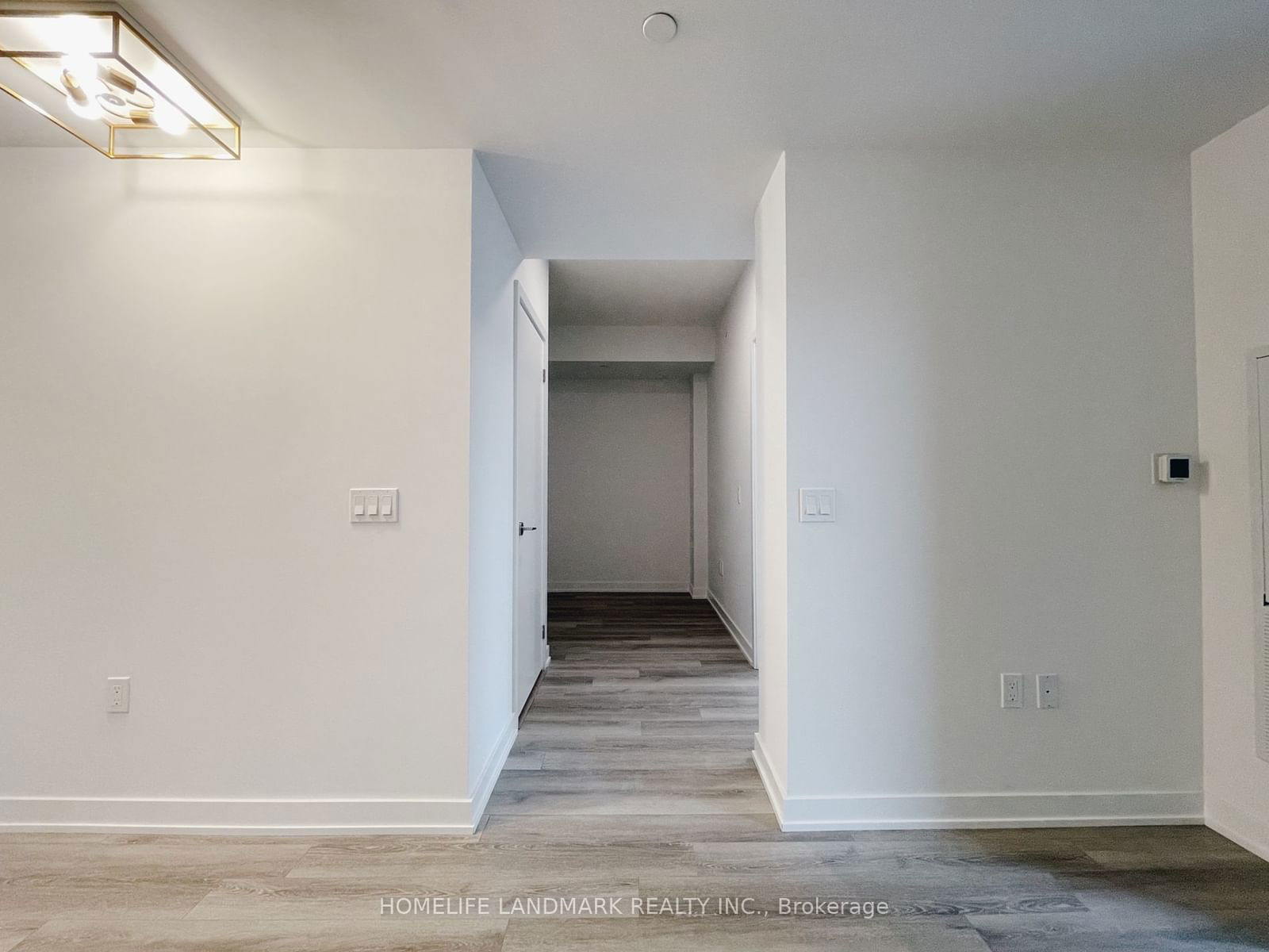 238 Simcoe St, unit 2207 for rent