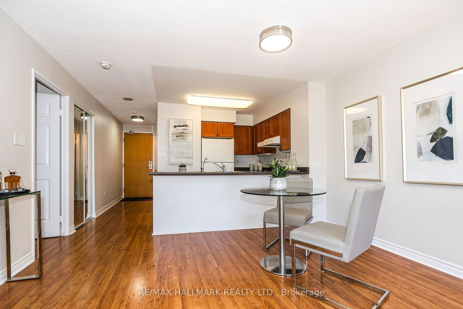 225 Merton St, unit 617 for sale - image #15