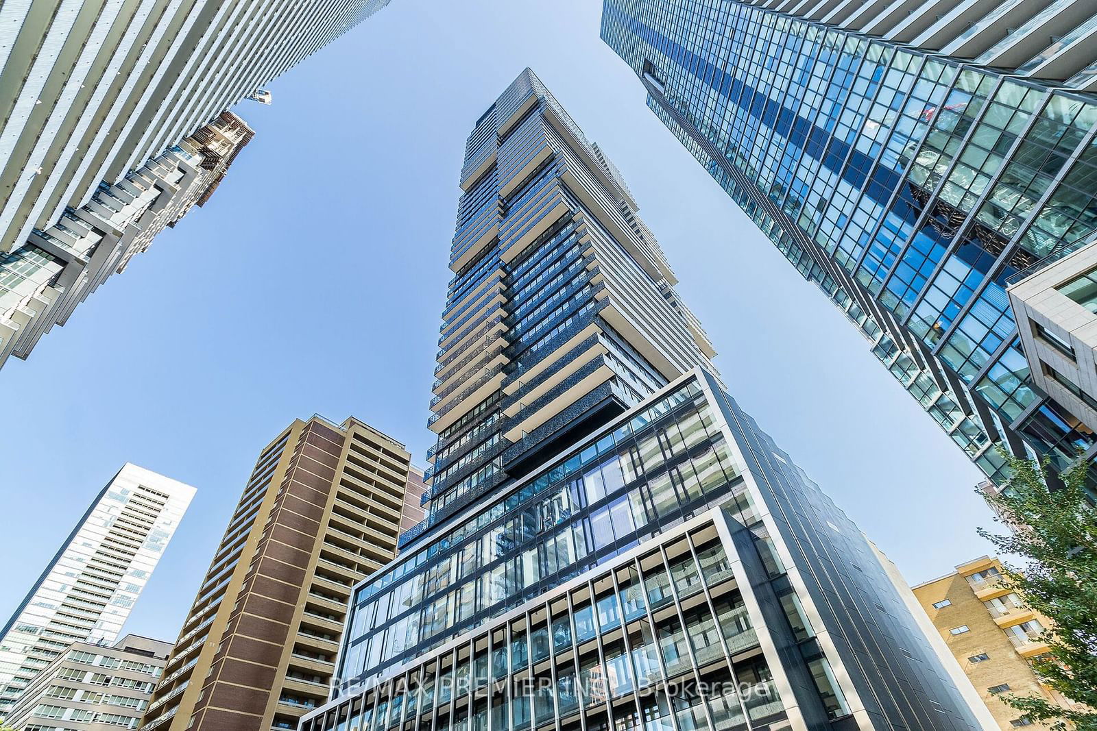 55 Charles St E, unit 3904 for sale - image #1