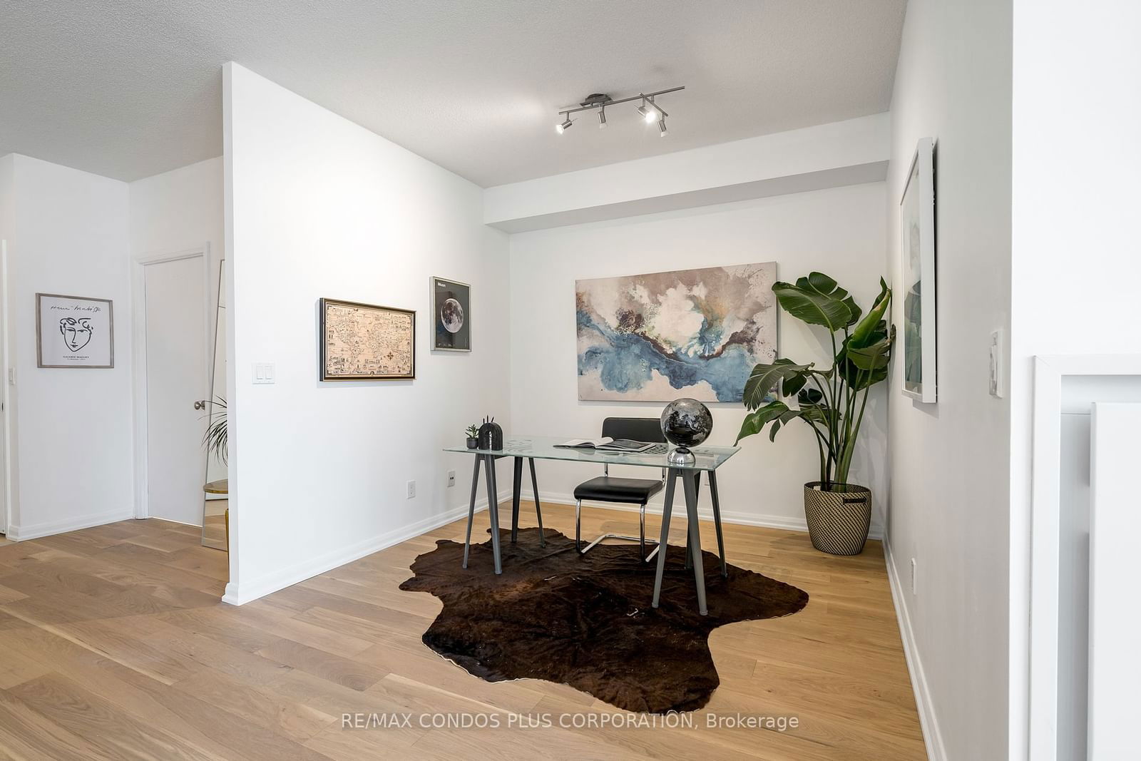 111 Elizabeth St, unit 1119 for sale