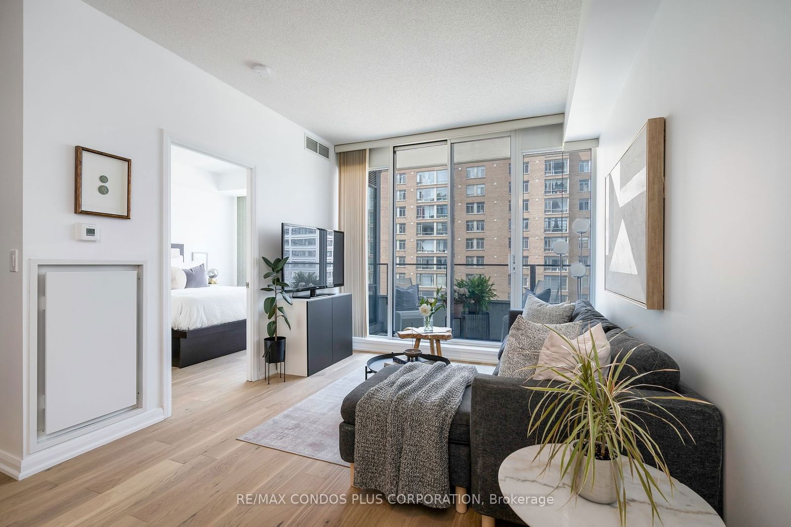 111 Elizabeth St, unit 1119 for sale - image #4