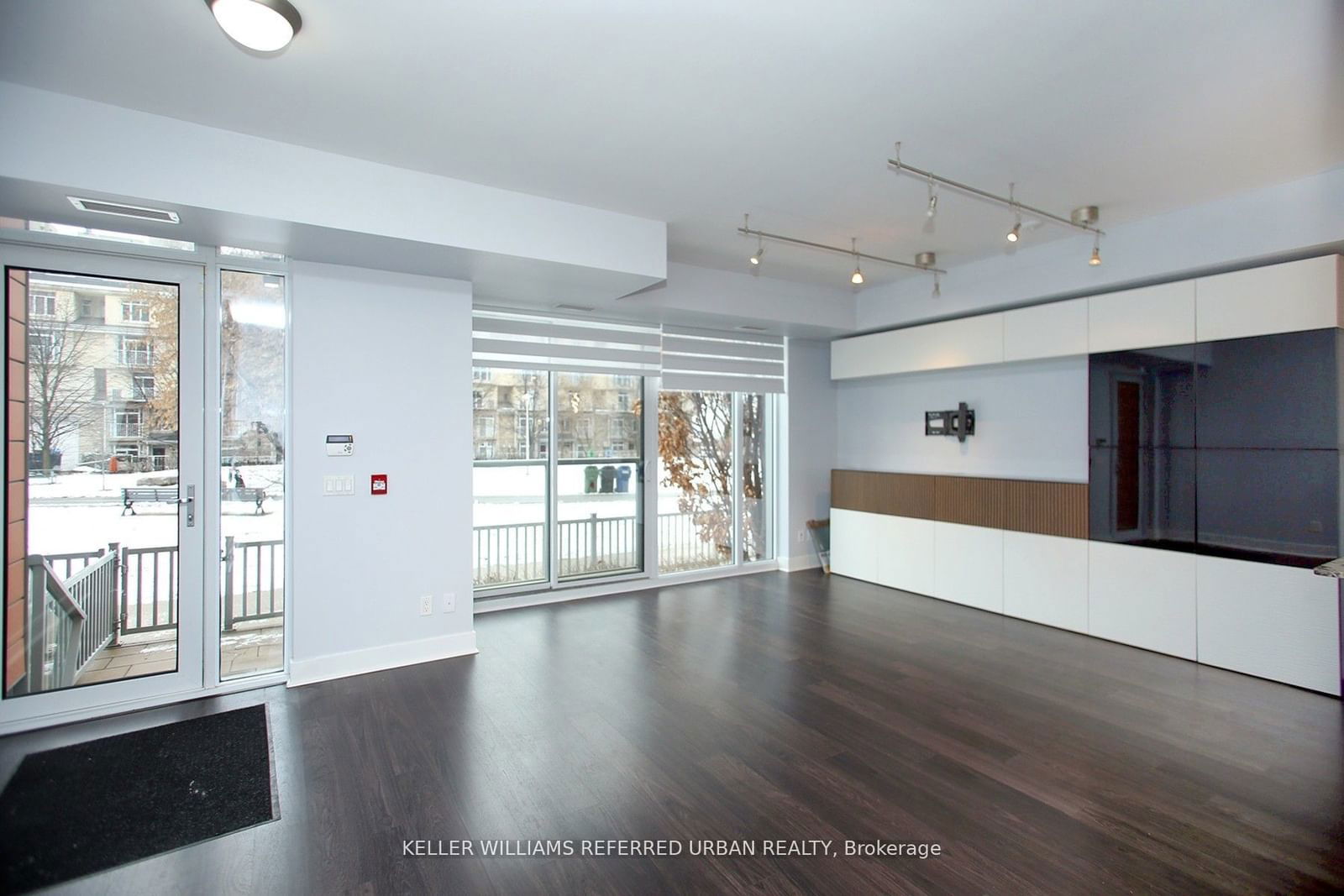 90 Stadium Rd, unit TH115 for rent - image #4