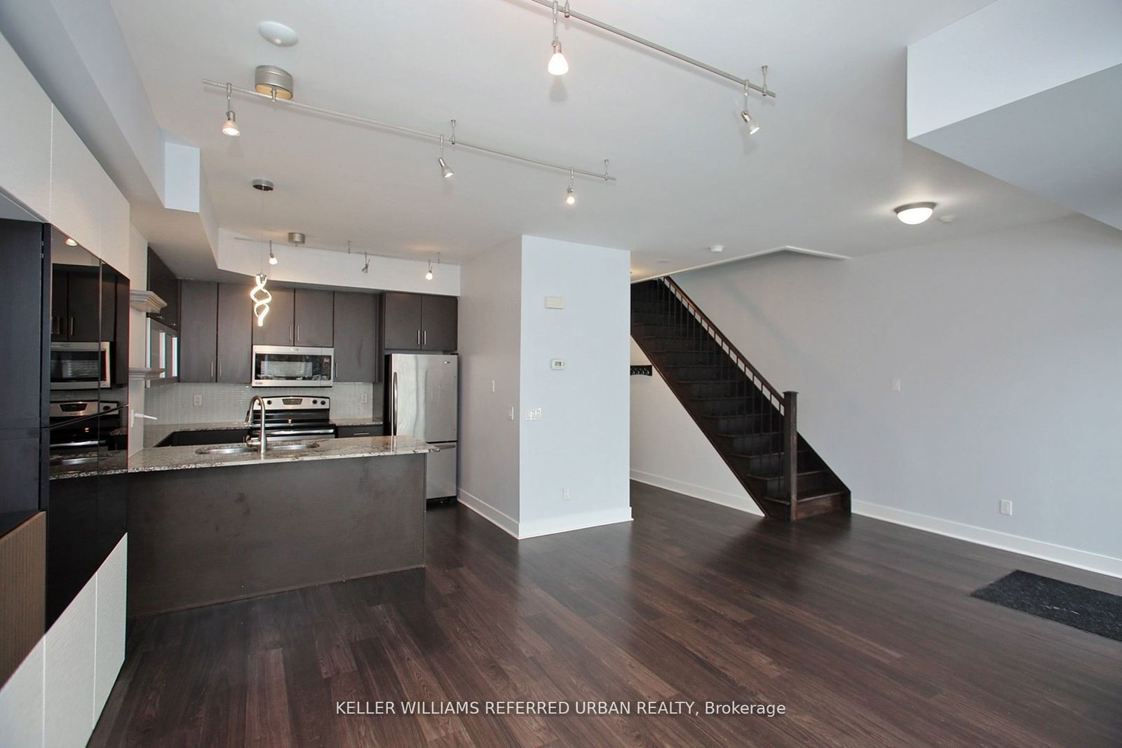 90 Stadium Rd, unit TH115 for rent - image #8