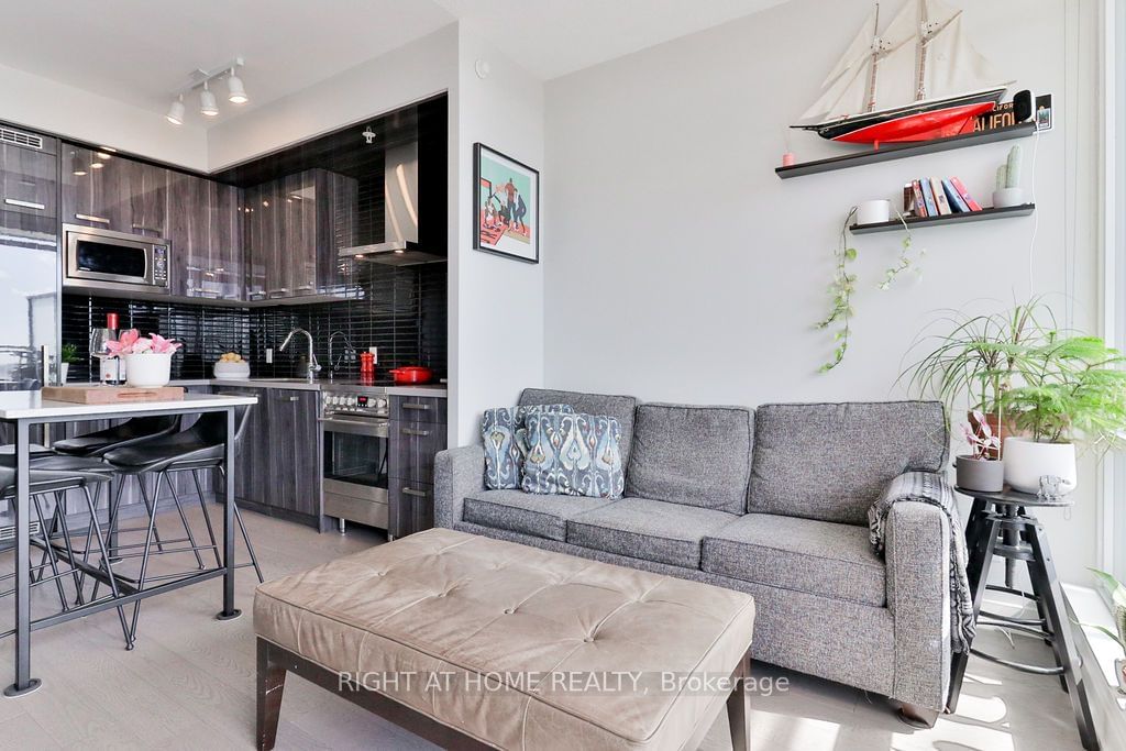 120 Bayview Ave, unit S803 for sale - image #8