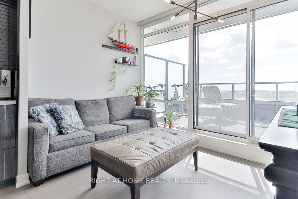 120 Bayview Ave, unit S803 for sale - image #9