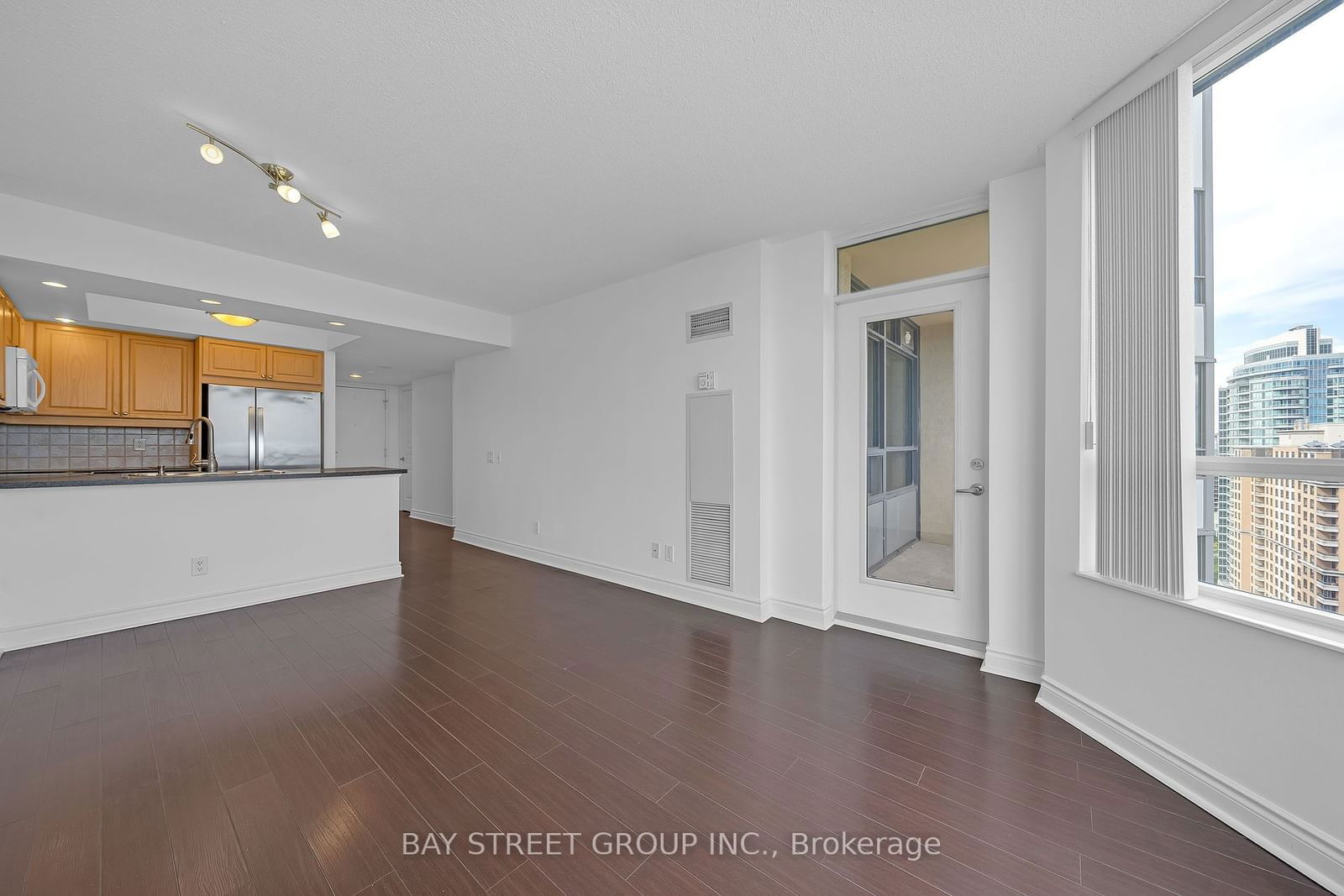 15 Northtown Way, unit 2321 for sale - image #8