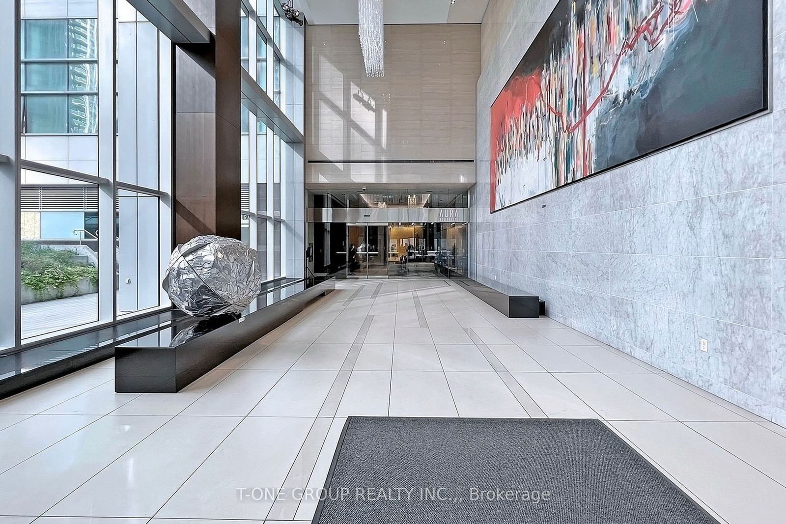 386 Yonge St W, unit 5716 for rent - image #3