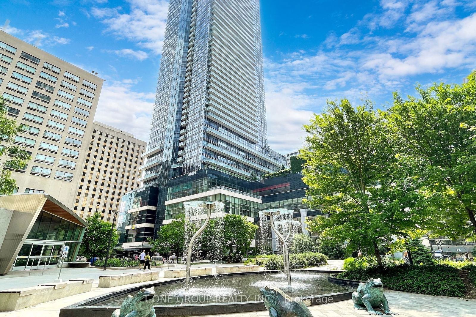 386 Yonge St W, unit 5716 for rent - image #38