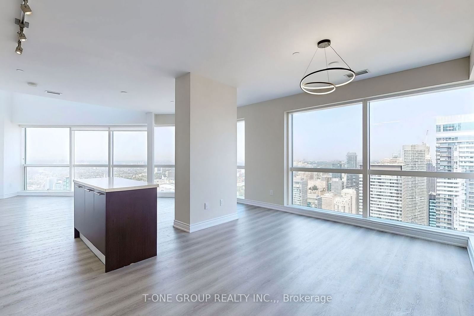 386 Yonge St W, unit 5716 for rent - image #6