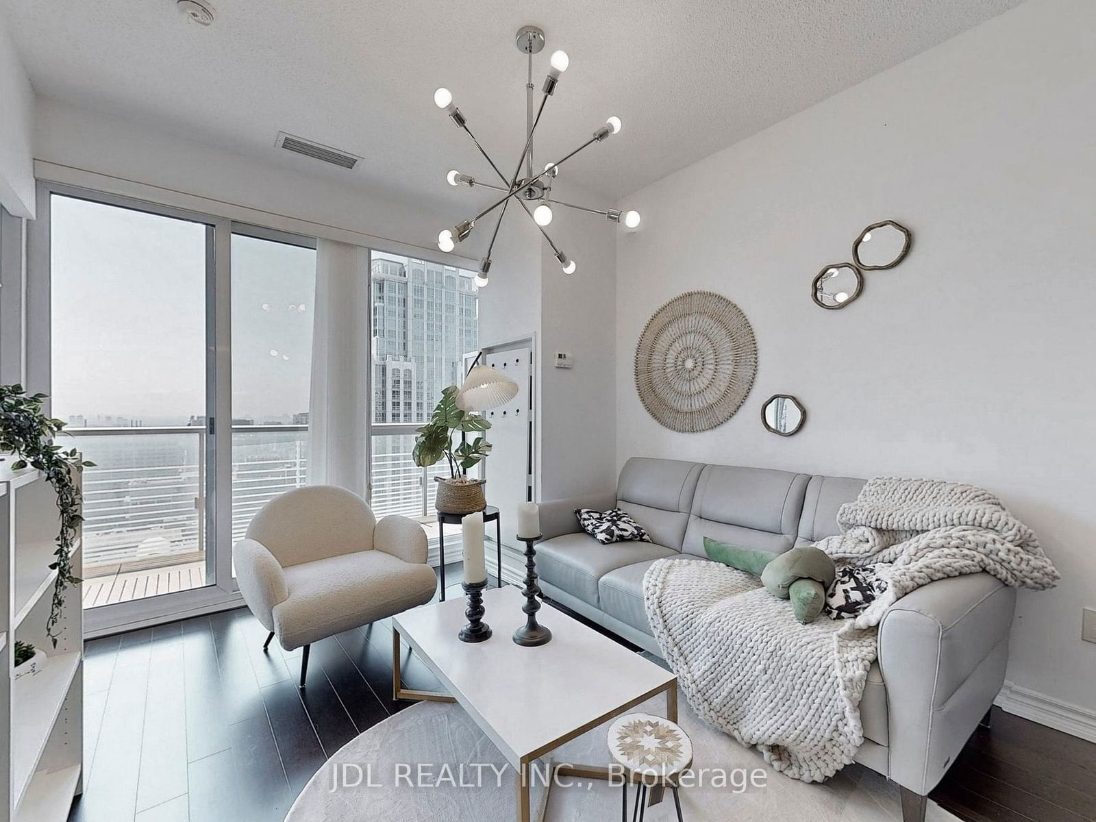 386 Yonge St, unit 3213 for sale - image #8