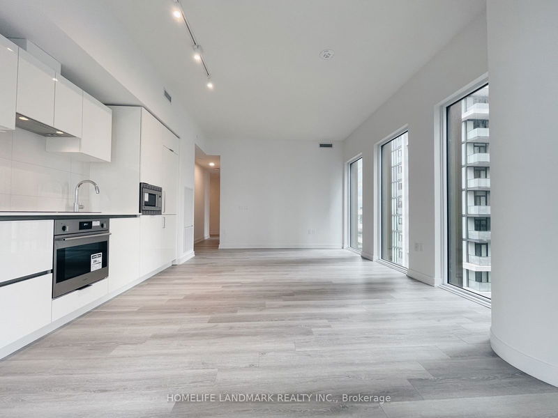 238 Simcoe St, unit 1804 for sale - image #1