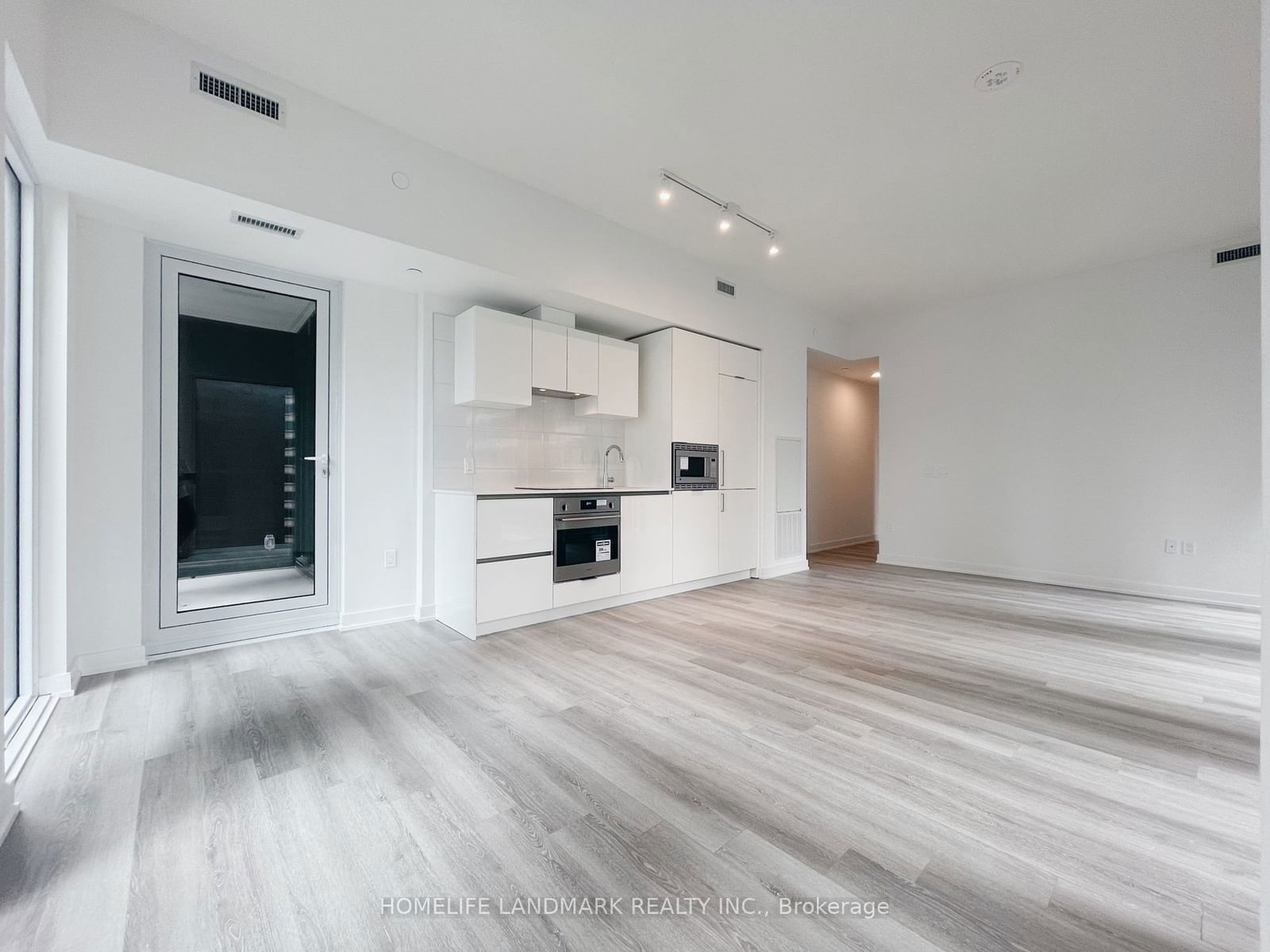 238 Simcoe St, unit 1804 for sale