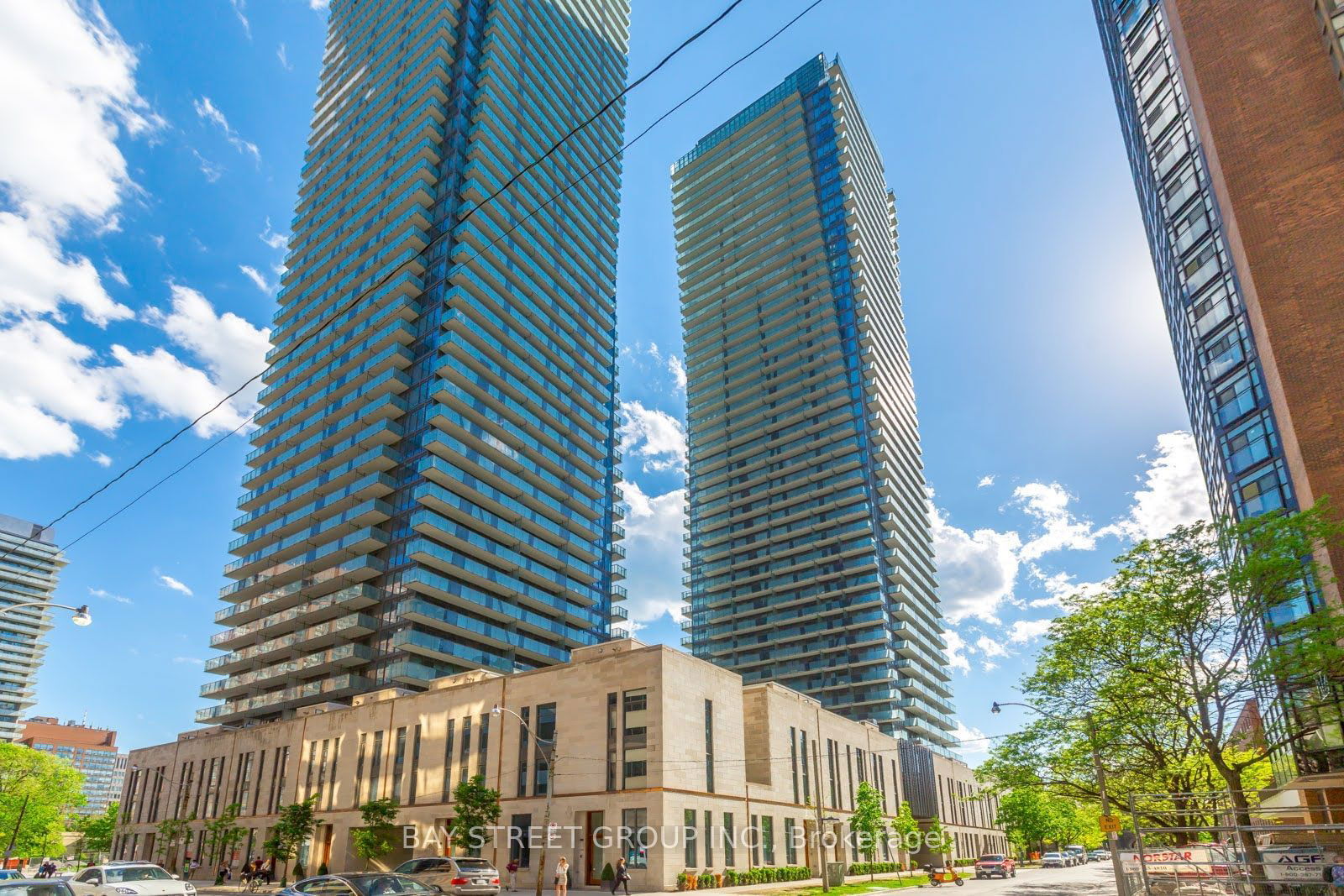 1080 Bay St, unit 506 for rent - image #1