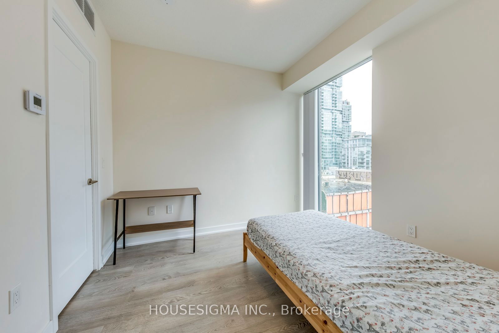 99 John St, unit 801 for rent - image #13