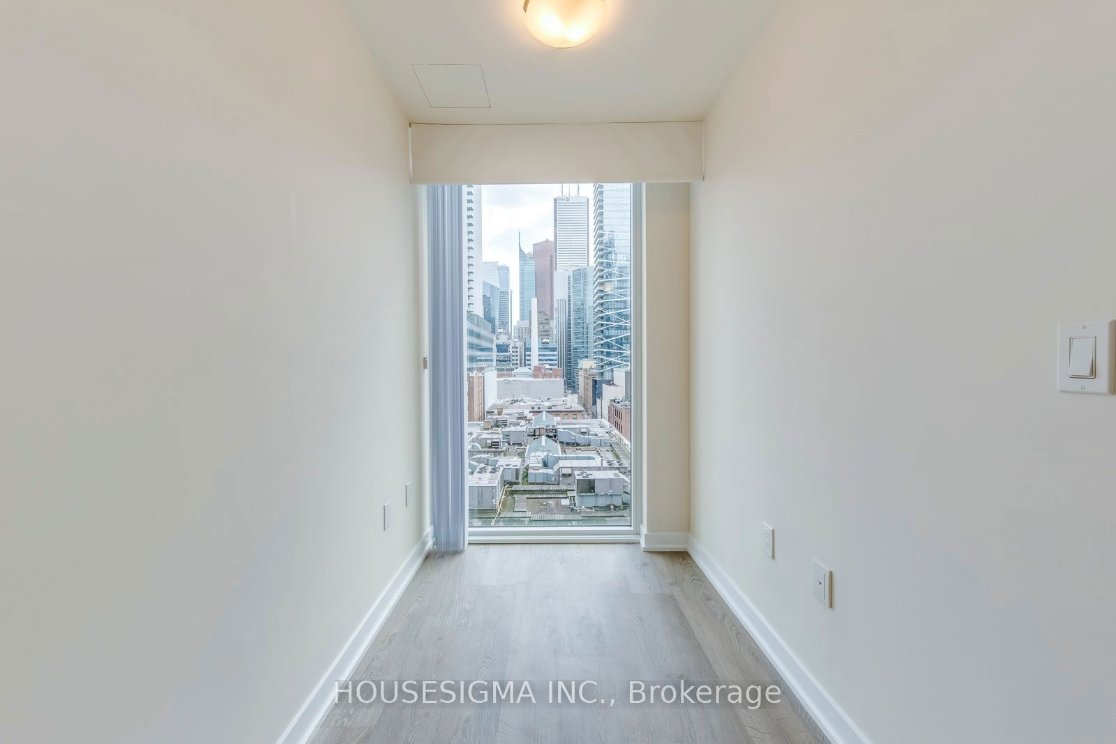 99 John St, unit 801 for rent - image #15