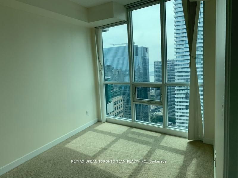 33 Bay St, unit 3901 for sale - image #5