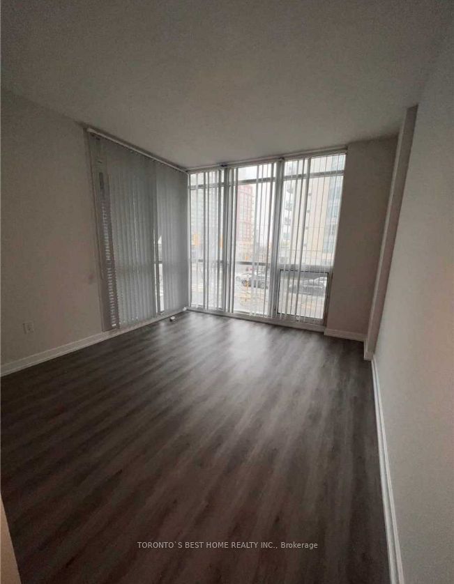 420 Lake Shore Blvd W, unit Master for rent