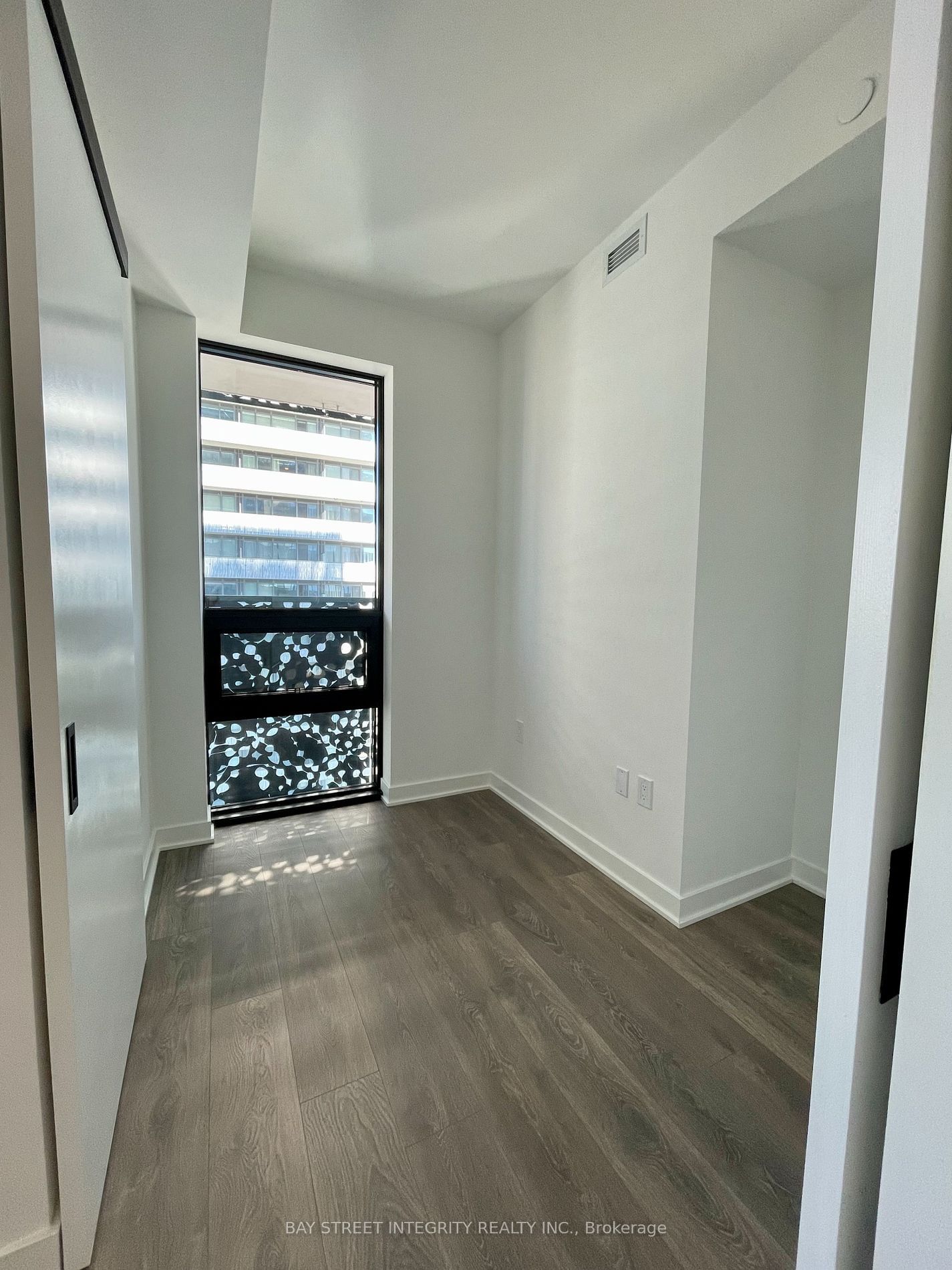 55 Charles St E, unit 4109 for rent - image #8