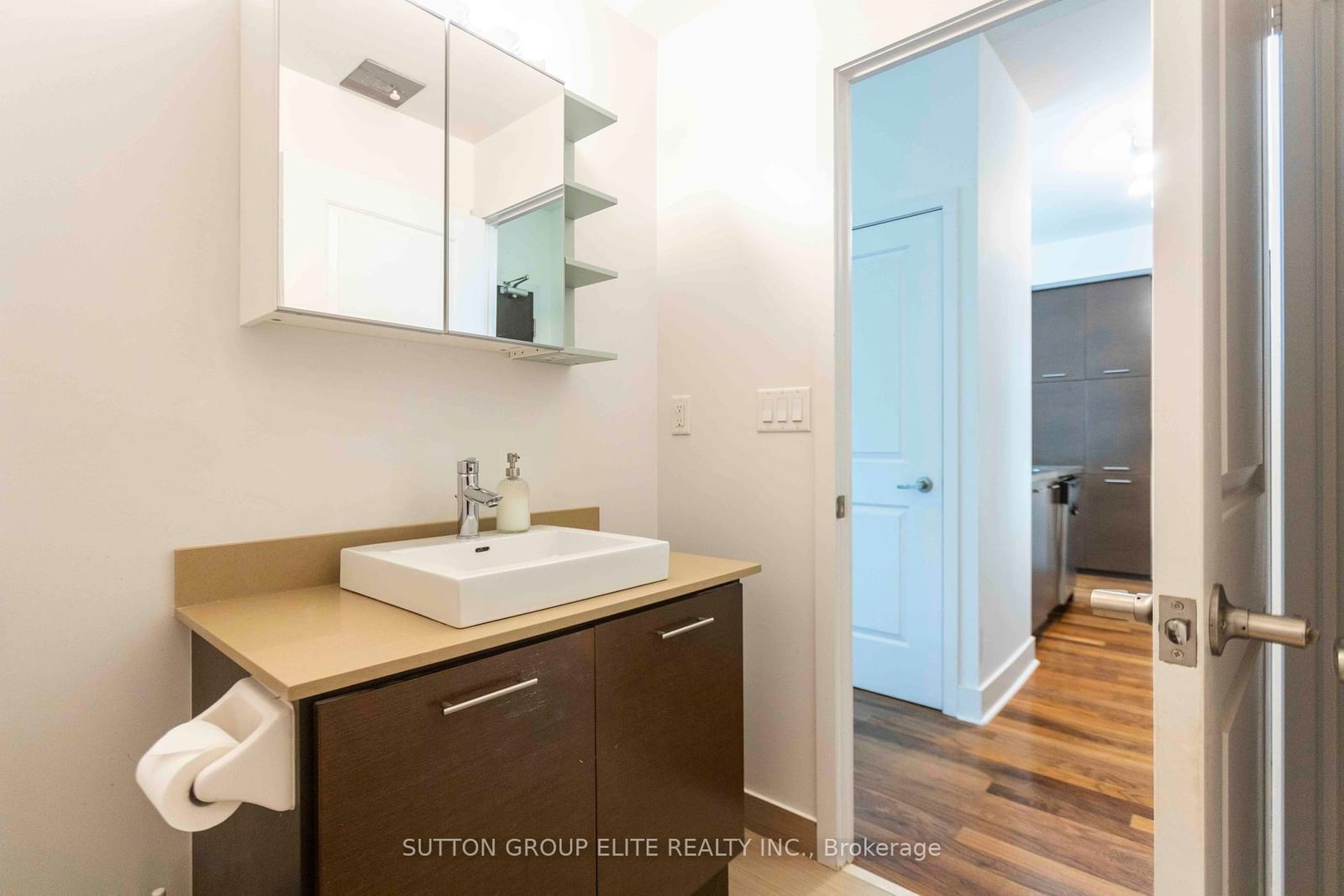 26 Norton Ave, unit 807 for sale - image #19