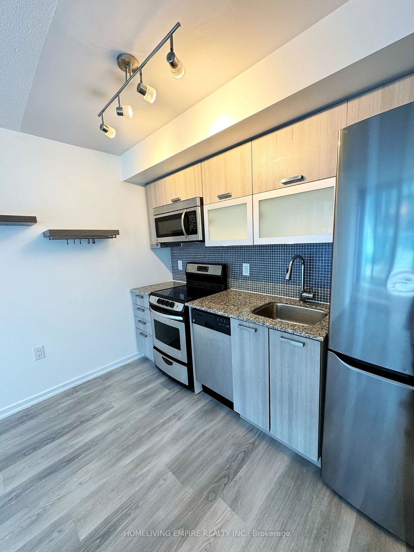 36 Lisgar St, unit 708W for sale - image #4