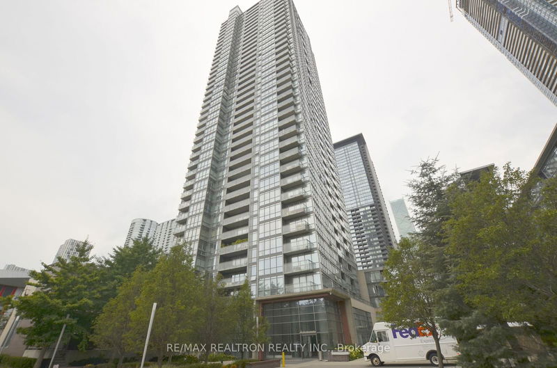 15 Fort York Blvd, unit 906 for rent