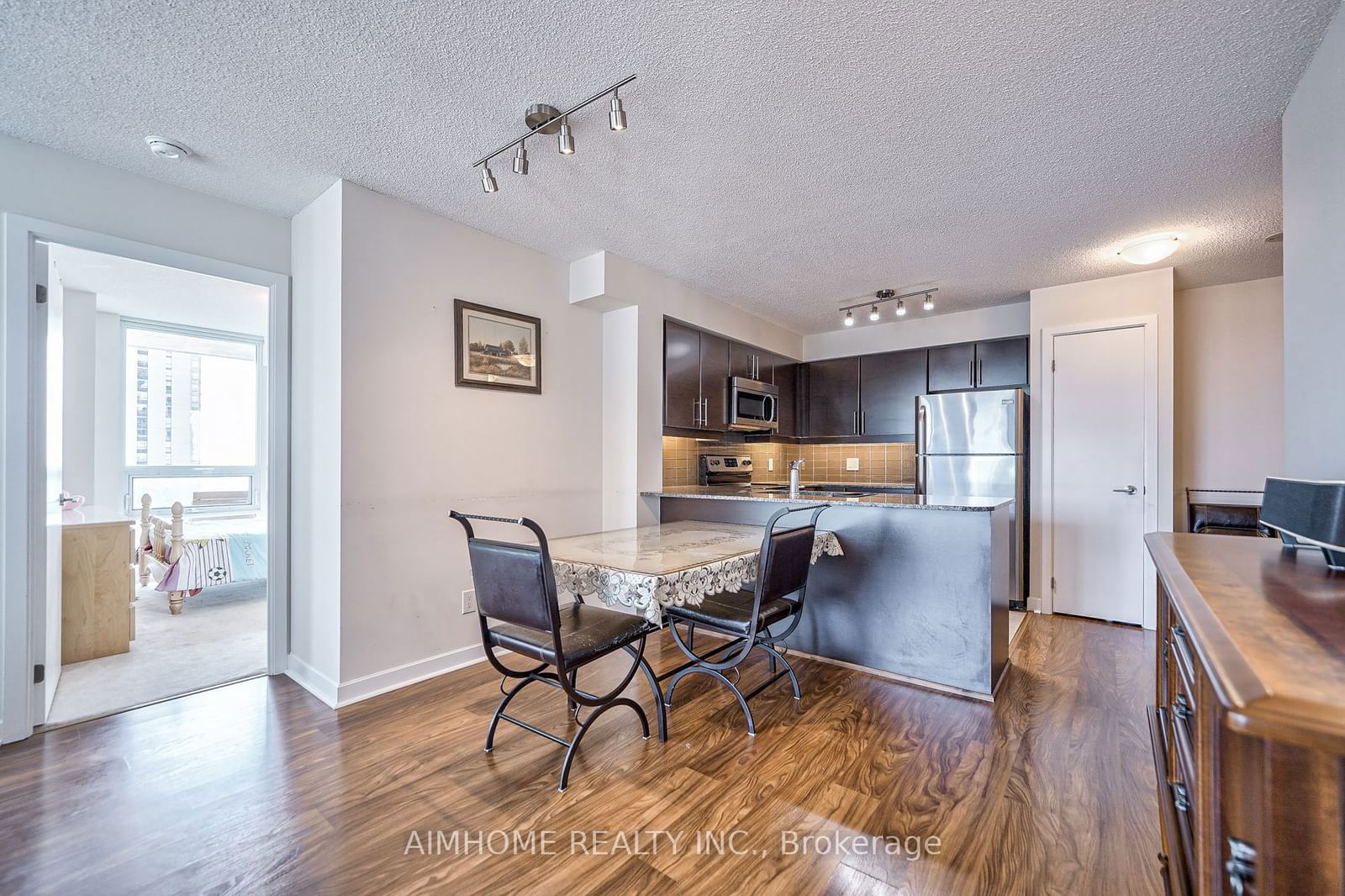 33 Bay St, unit 1508 for sale