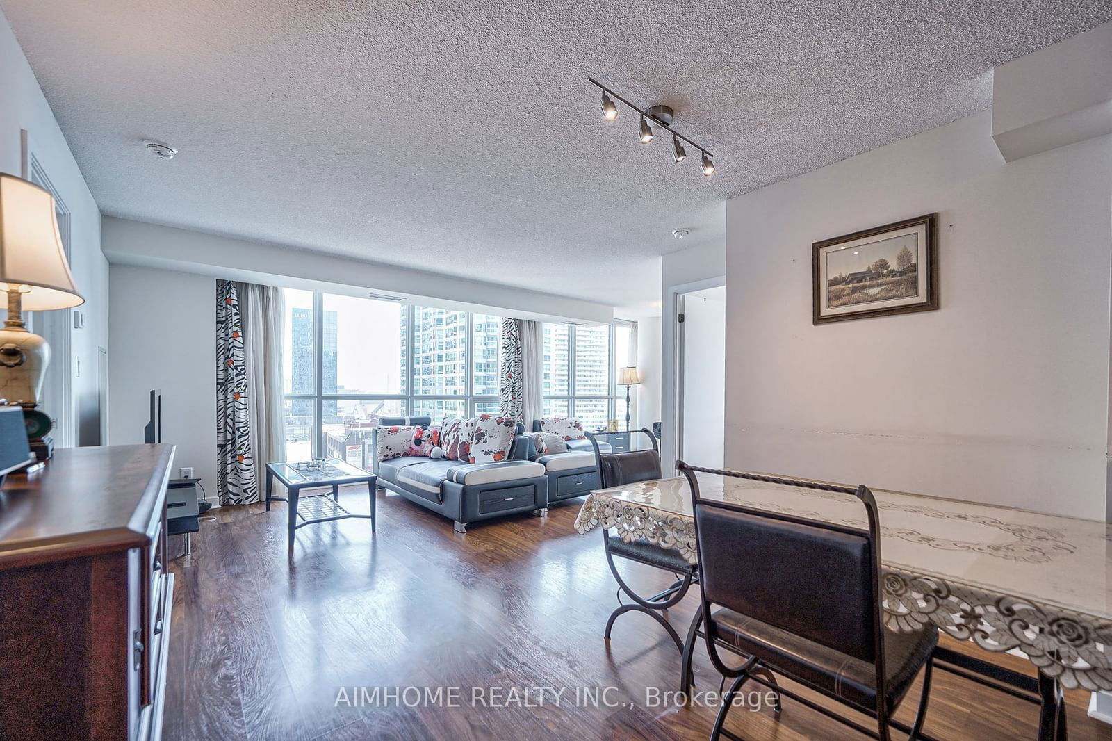 33 Bay St, unit 1508 for sale