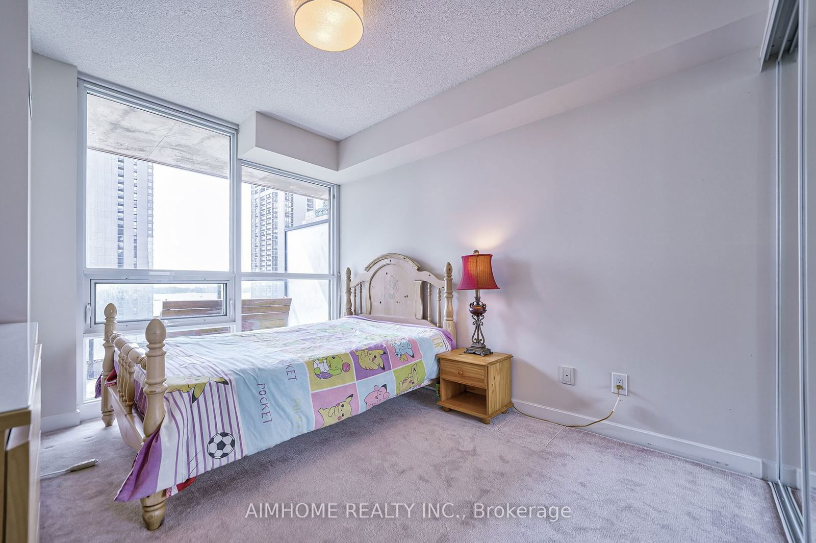 33 Bay St, unit 1508 for sale