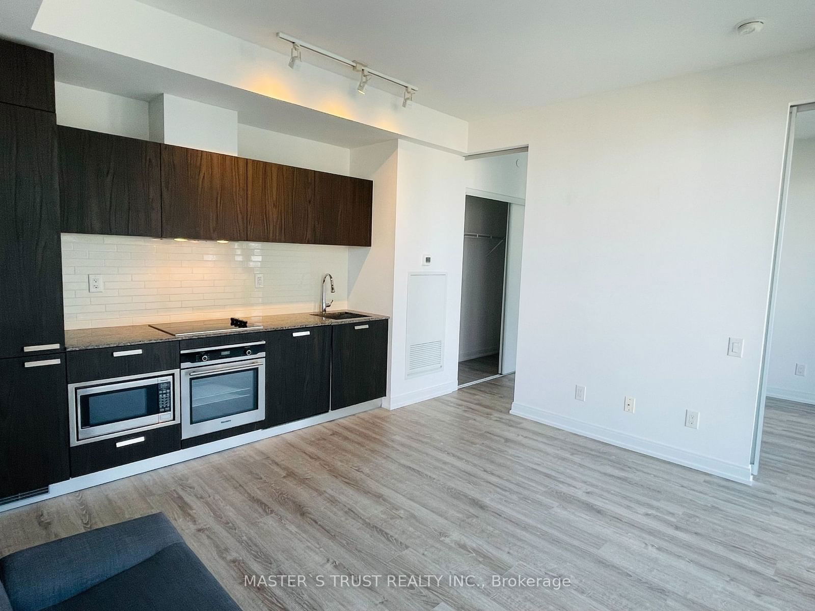 50 Charles St E, unit 3801 for sale - image #5