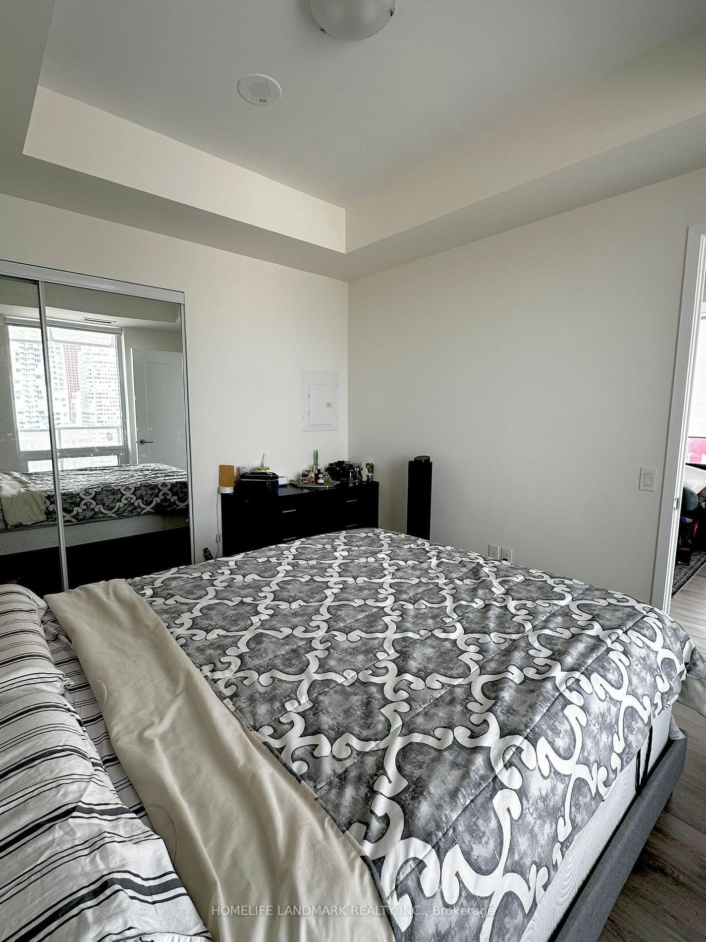 28 FREELAND St, unit 4004 for rent - image #9