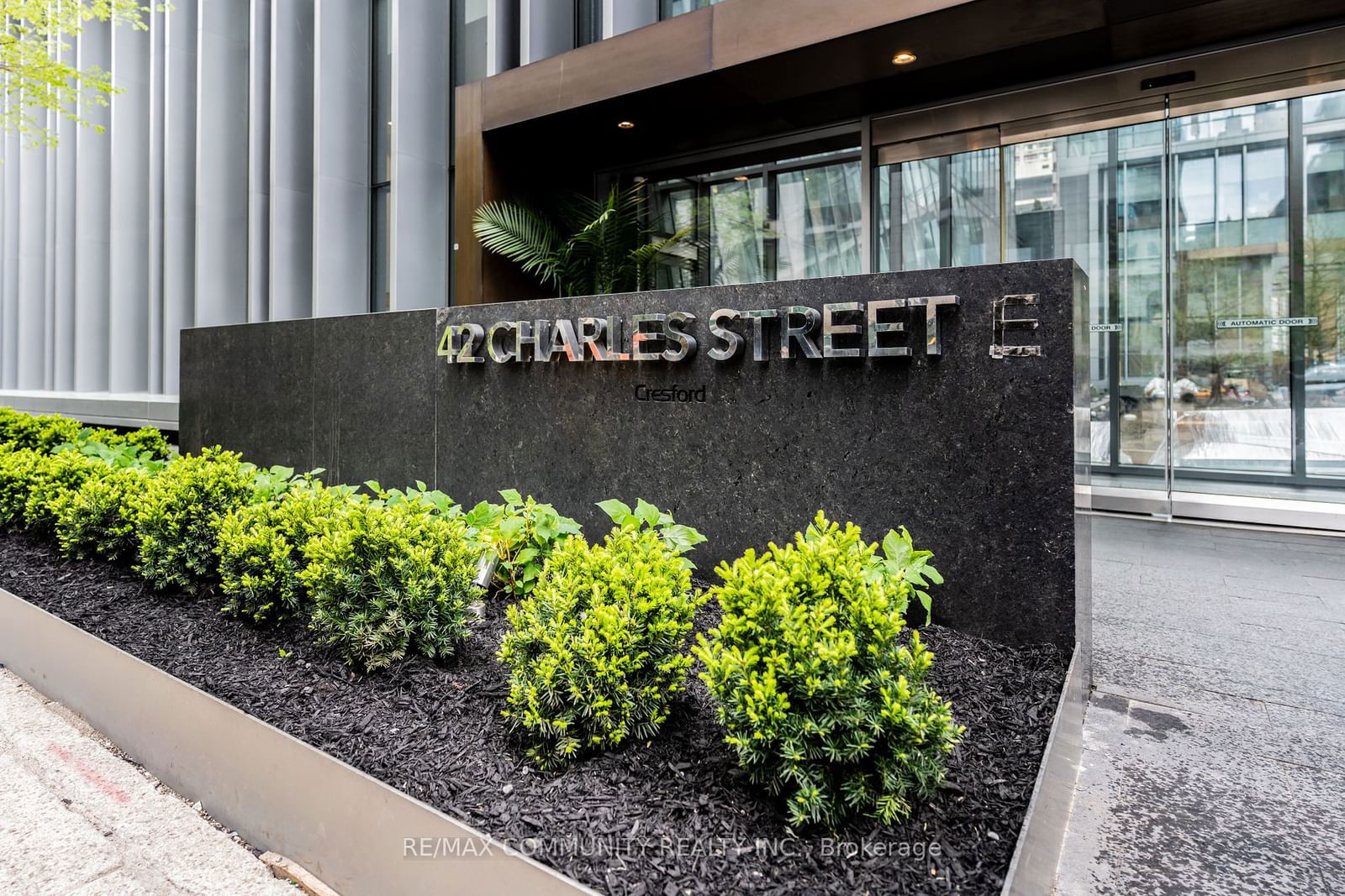 42 Charles St, unit 3709 for sale - image #2