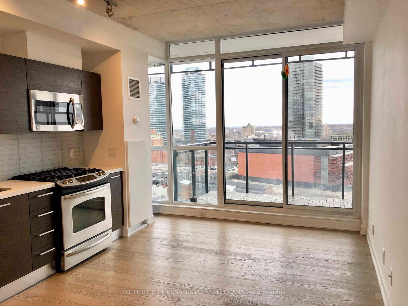 318 King St E, unit 1310 for rent - image #12