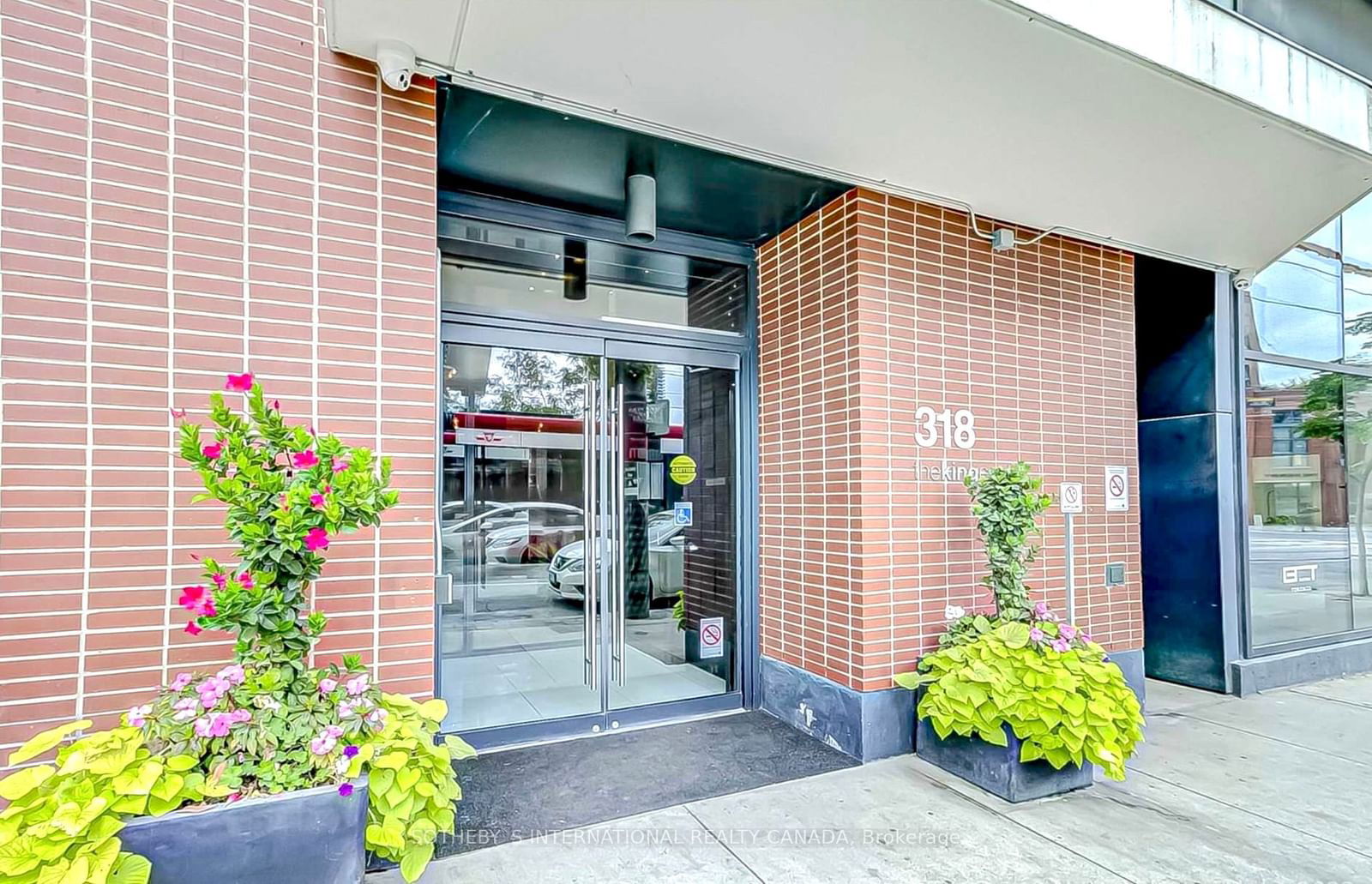 318 King St E, unit 1310 for rent - image #3