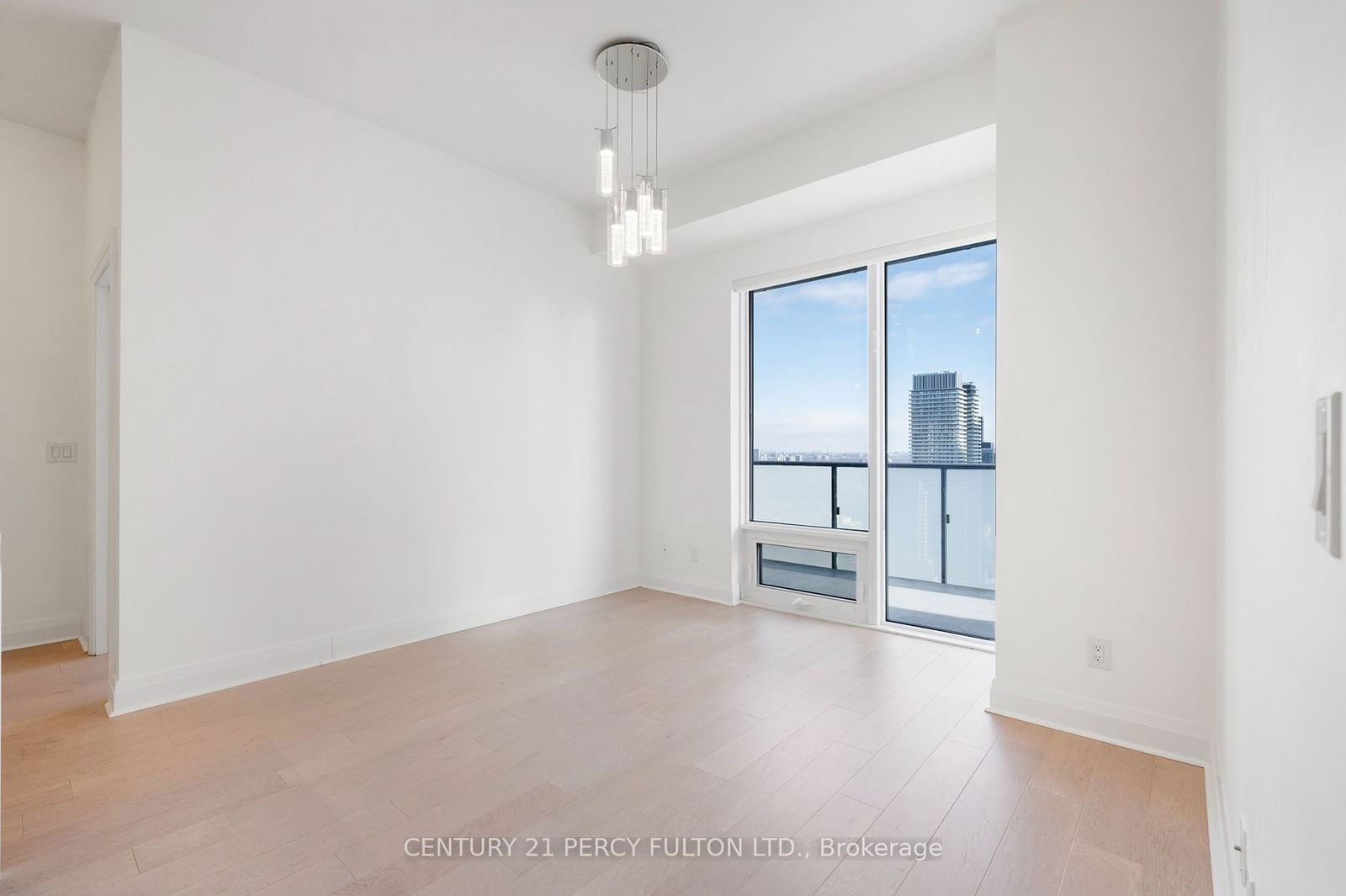 65 St Mary St, unit 4309 for sale - image #2