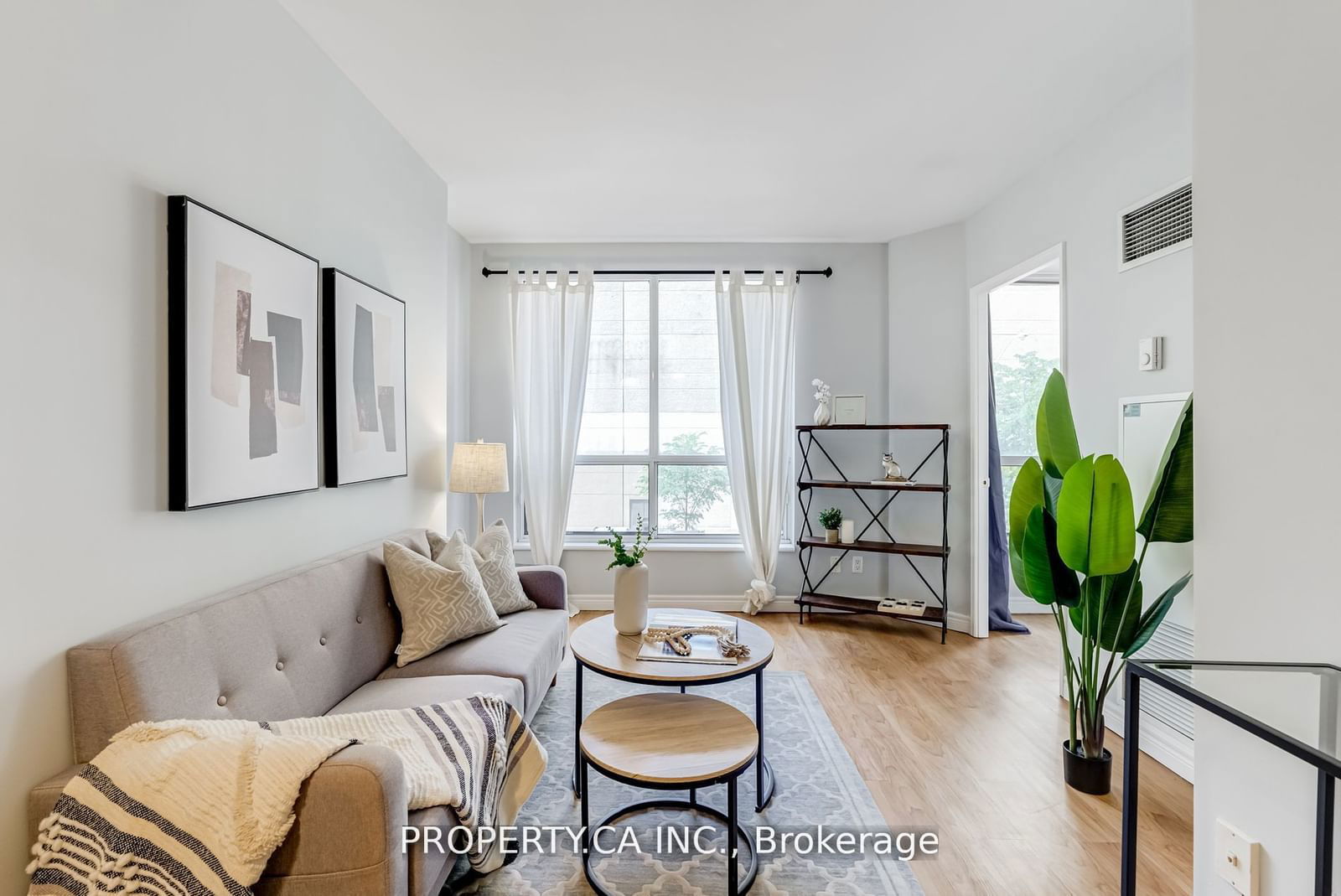 55 Bloor St E, unit 203 for sale - image #12