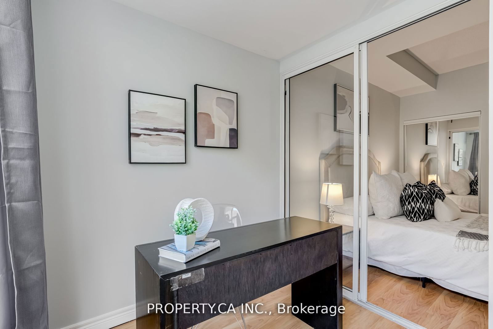 55 Bloor St E, unit 203 for sale - image #17