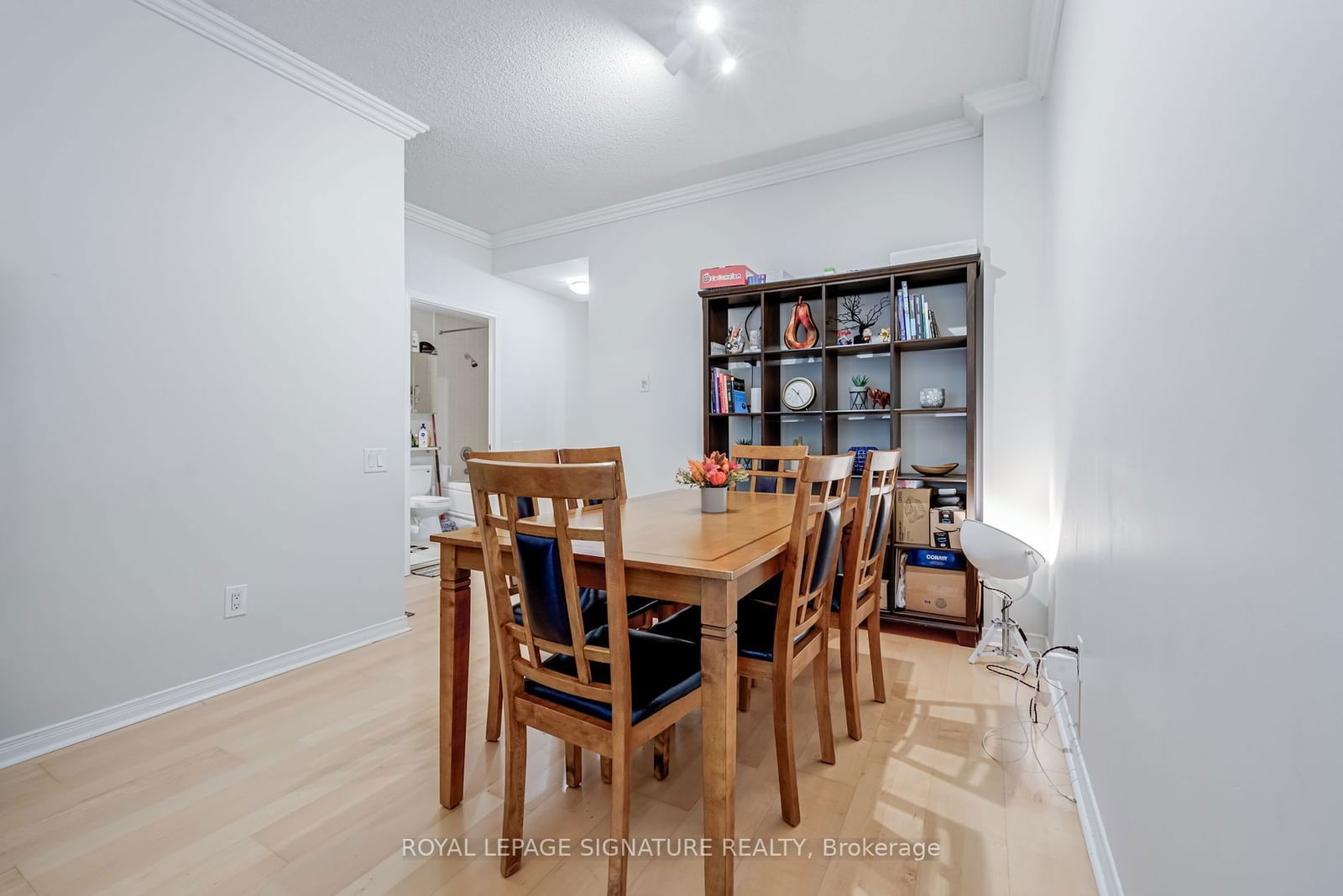 115 Richmond St E, unit 204 for rent - image #6