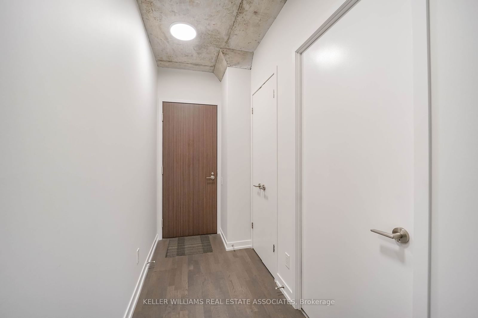 560 King St W, unit 302 for rent - image #5