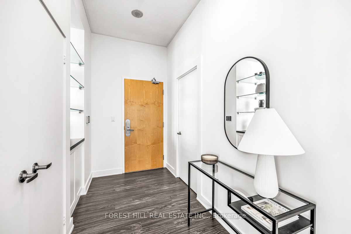 65 Bremner Blvd, unit 5301 for sale - image #2